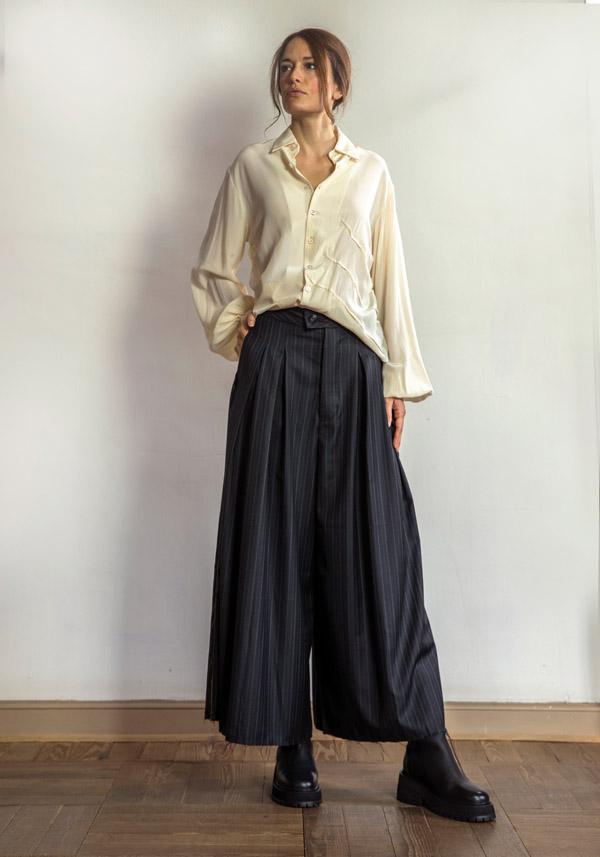 Rose & Lini A TENTATIVE ATELIER COTTON “STRIPED” CHARCOAL PANTS Vendita Economica