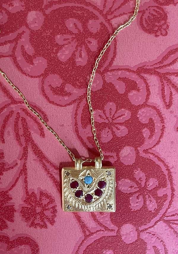 Rose & Lini 5 OCTOBRE “GAIA T.” GOLD MEDAL NECKLACE Prezzo Ridotto