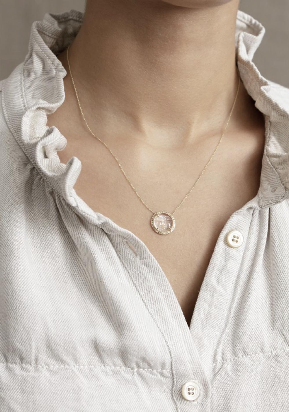 Rose & Lini 5 OCTOBRE “MOON” CRYSTAL NECKLACE Sconto di tempo limitato
