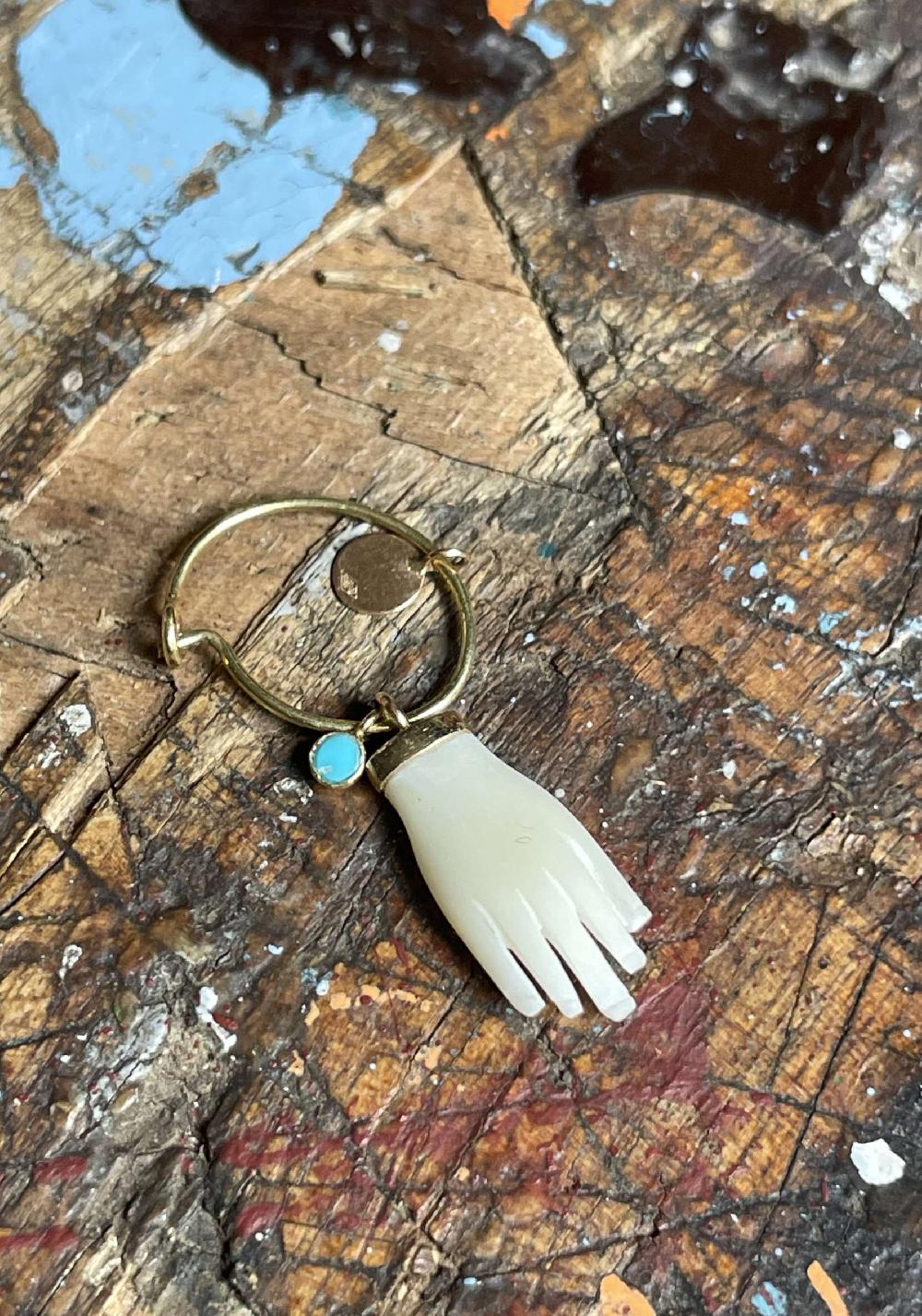 Rose & Lini 5 OCTOBRE “HEYDIE” GOLD & TURQUOISE SINGLE EARRING Offerta