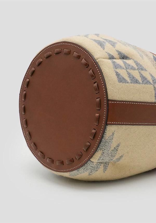 Rose & Lini A VACATION “MARCHE” SMITH ROCK BUCKET BAG Online