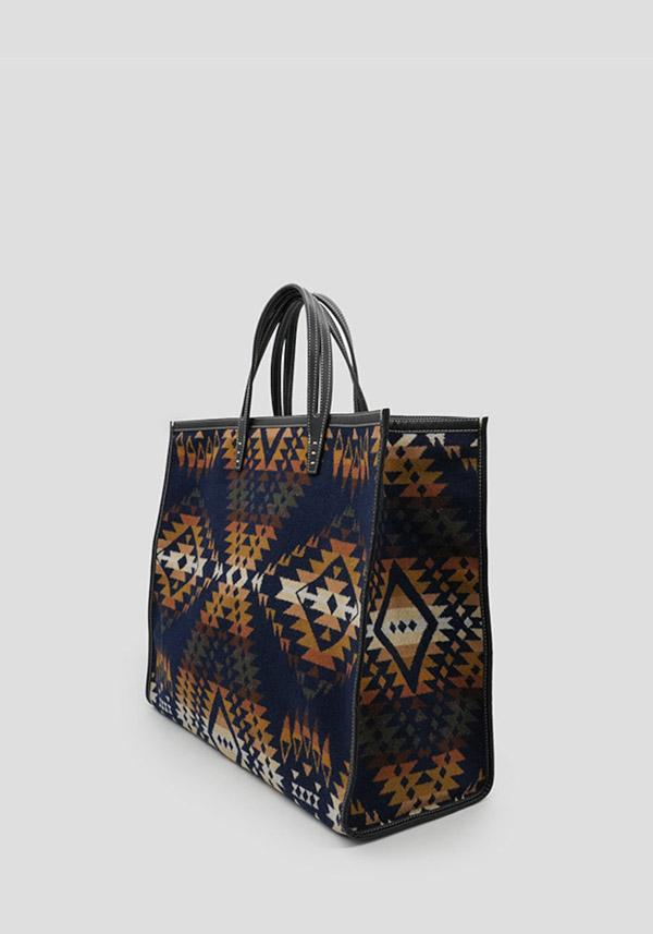 Rose & Lini A VACATION “TANK SHOPPER LARGE” TRAILS NAVY BAG In Vendita