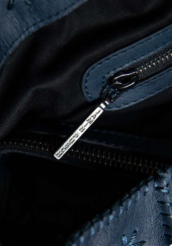 Rose & Lini JAMIN PUECH “JONU L” NAVY LEATHER BAG Moda