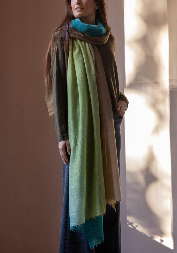 Rose & Lini MIRROR IN THE SKY CASHMERE “SOUFFLE SEMI-FELTED SHAWL” GREENS Pezzi Unici