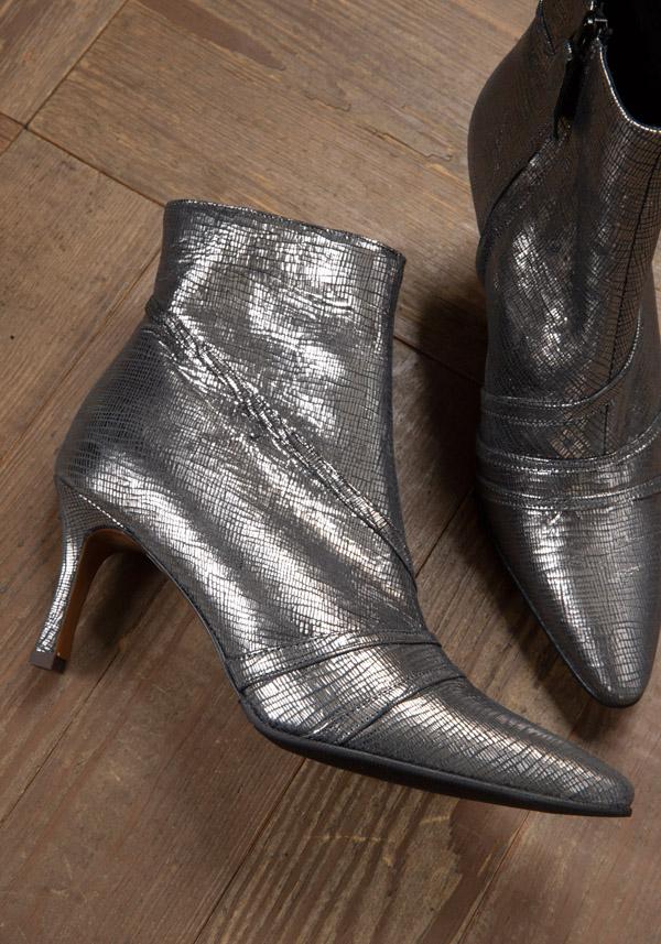 Rose & Lini ROSE’S ROSES “BELL” SILVER HEELED ANKLE BOOTS Saldi Di Fabbrica