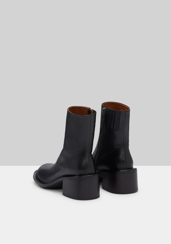 Rose & Lini MARSÈLL “ALLUCINO BEATLE” BLACK LEATHER ANKLE BOOTS Vendite Flash
