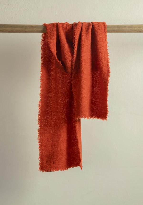 Rose & Lini FALIERO SARTI WOOL & CASHMERE “ALEXINA” ORANGE SCARF In Vendita