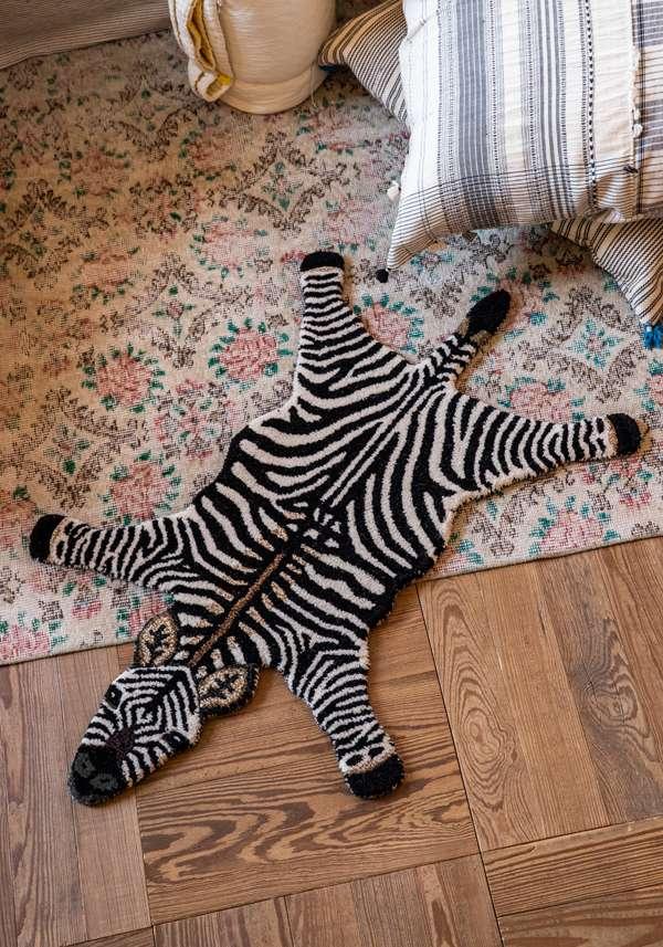 Rose & Lini DOING GOODS “STRIPEY ZEBRA” SMALL RUG Negozi Online