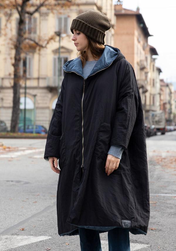 Rose & Lini KIMONORAIN REVERSIBLE “DUST COAT” LEAD & BLACK Vendita Economica
