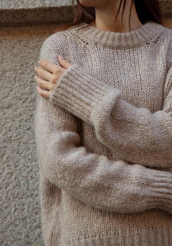 Rose & Lini UN-NAMABLE “COME ON SWEATER” BEIGE Qualità Garantita