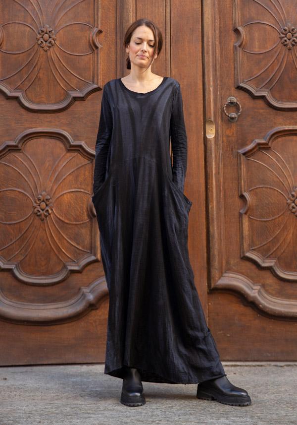 Rose & Lini GILDA MIDANI “RECORTES LONG DRESS” BLACK Vendita
