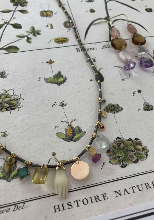 Rose & Lini 5 OCTOBRE “GARY” MULTIPLE CHARMS NECKLACE In Saldo