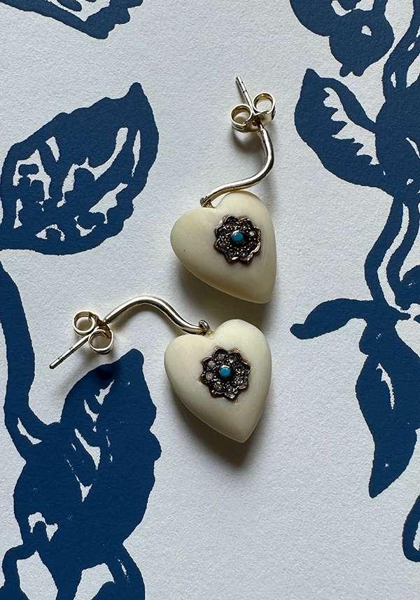 Rose & Lini 5 OCTOBRE “JOSIE” WHITE EARRINGS Moda
