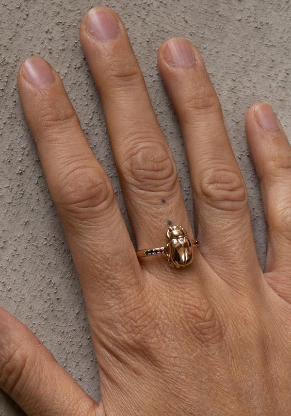 Rose & Lini CATHERINE MICHIELS “SCARAB 2015” GOLD RING Spedizione Gratuita