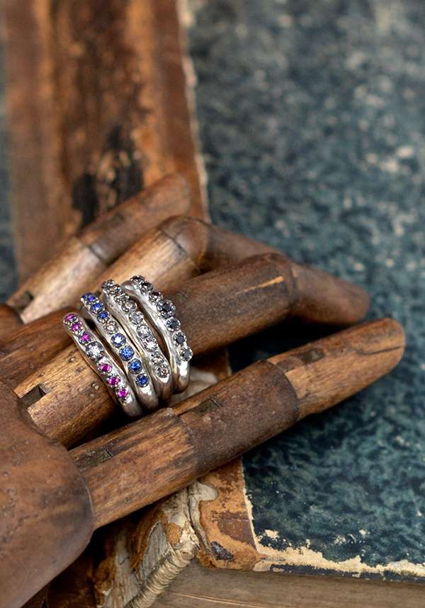Rose & Lini ROSAMARIA SAPPHIRE AND COGNAC DIAMOND “POPPY” RING Vendite Flash