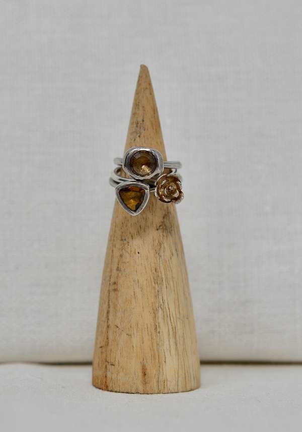 Rose & Lini ROSAMARIA SILVER AND QUARTZ “DEVINA” RING Prezzo Ridotto