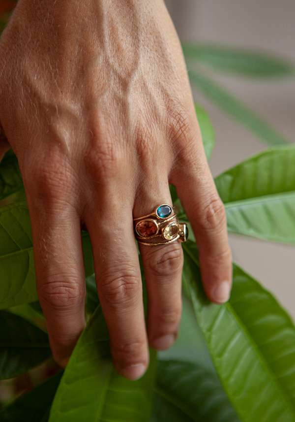 Rose & Lini MAITEA “TOURMALINE” YELLOW RING Qualità