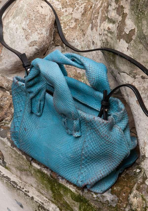 Rose & Lini SIMONA TAGLIAFERRI LIGHT BLUE PYTHON MINI SOFT BAG Spedizione Gratuita