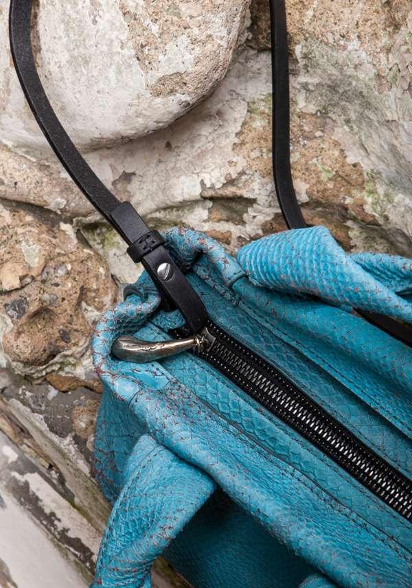 Rose & Lini SIMONA TAGLIAFERRI LIGHT BLUE PYTHON MINI SOFT BAG Spedizione Gratuita