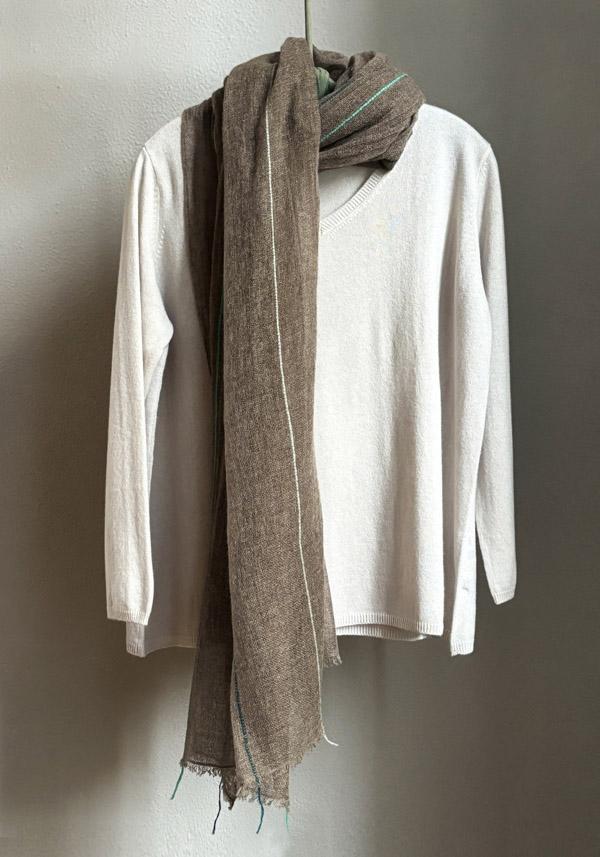 Rose & Lini MIRROR IN THE SKY CASHMERE “SOHO BABY SHAWL” COFFEE & GREENS Grande vendita