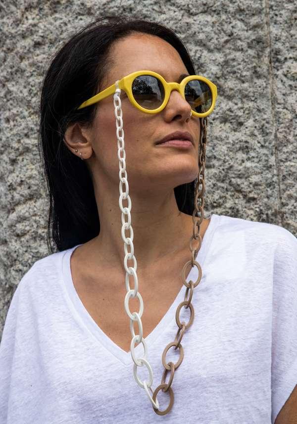 Rose & Lini ORRIS LONDON “SMILEY CHAIN” MILK GLASSES CHAIN Vendite stagionali