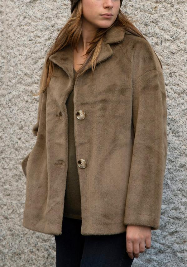 Rose & Lini LEON & LULU “CABAN 2 BUTTONS” FURRY KAKI/GREEN JACKET Esporta salva