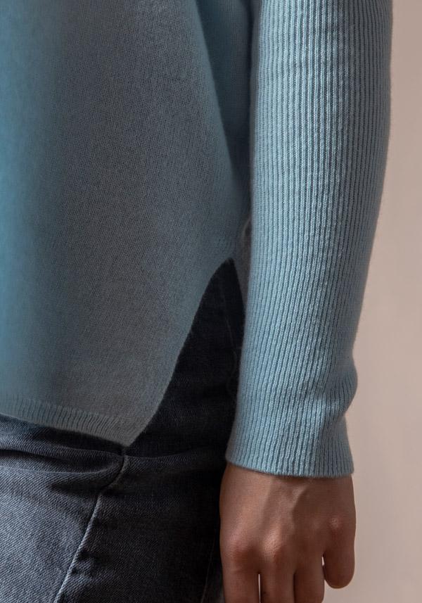 Rose & Lini ABSOLUT CASHMERE “PONCHO ASTRID” WATER Qualità Garantita