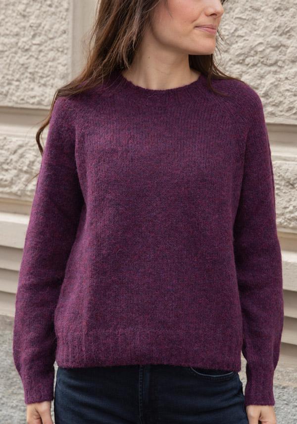 Rose & Lini OLIVER LATTUGHI BABY ALPACA “R-NECK” SHIRAZ PULL In Vendita