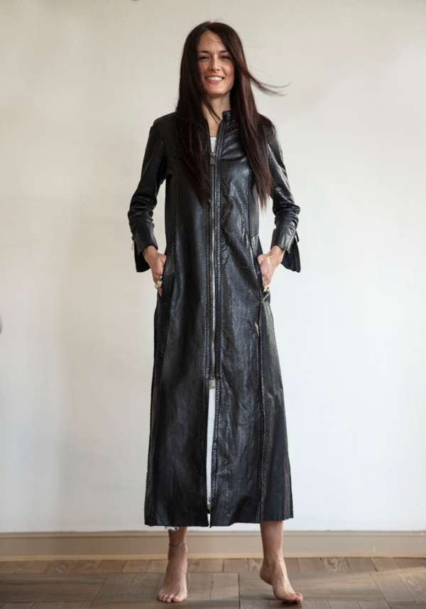 Rose & Lini SIMONA TAGLIAFERRI BLACK PYTHON LONG COAT Vendita calda