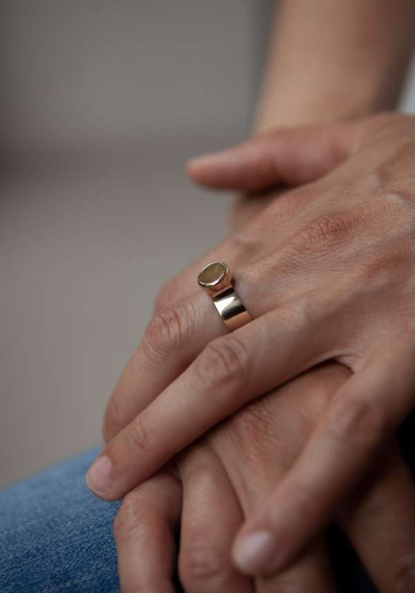 Rose & Lini MAITEA “BAND” QUARTZ RING Ultimi tre giorni