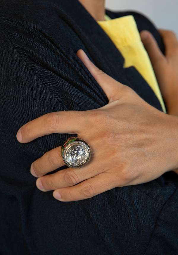 Rose & Lini SIMONA TAGLIAFERRI “CARONTE” HAND-DRAWN RING ACQUISTA ORA