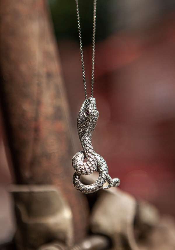 Rose & Lini SIMONA TAGLIAFERRI “COBRA PENDANT NECKLACE J226 WD” WHITE DIAMONDS Discount Store per i nuovi prodotti