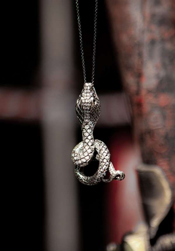 Rose & Lini SIMONA TAGLIAFERRI “COBRA PENDANT NECKLACE J226 WD” WHITE DIAMONDS Discount Store per i nuovi prodotti