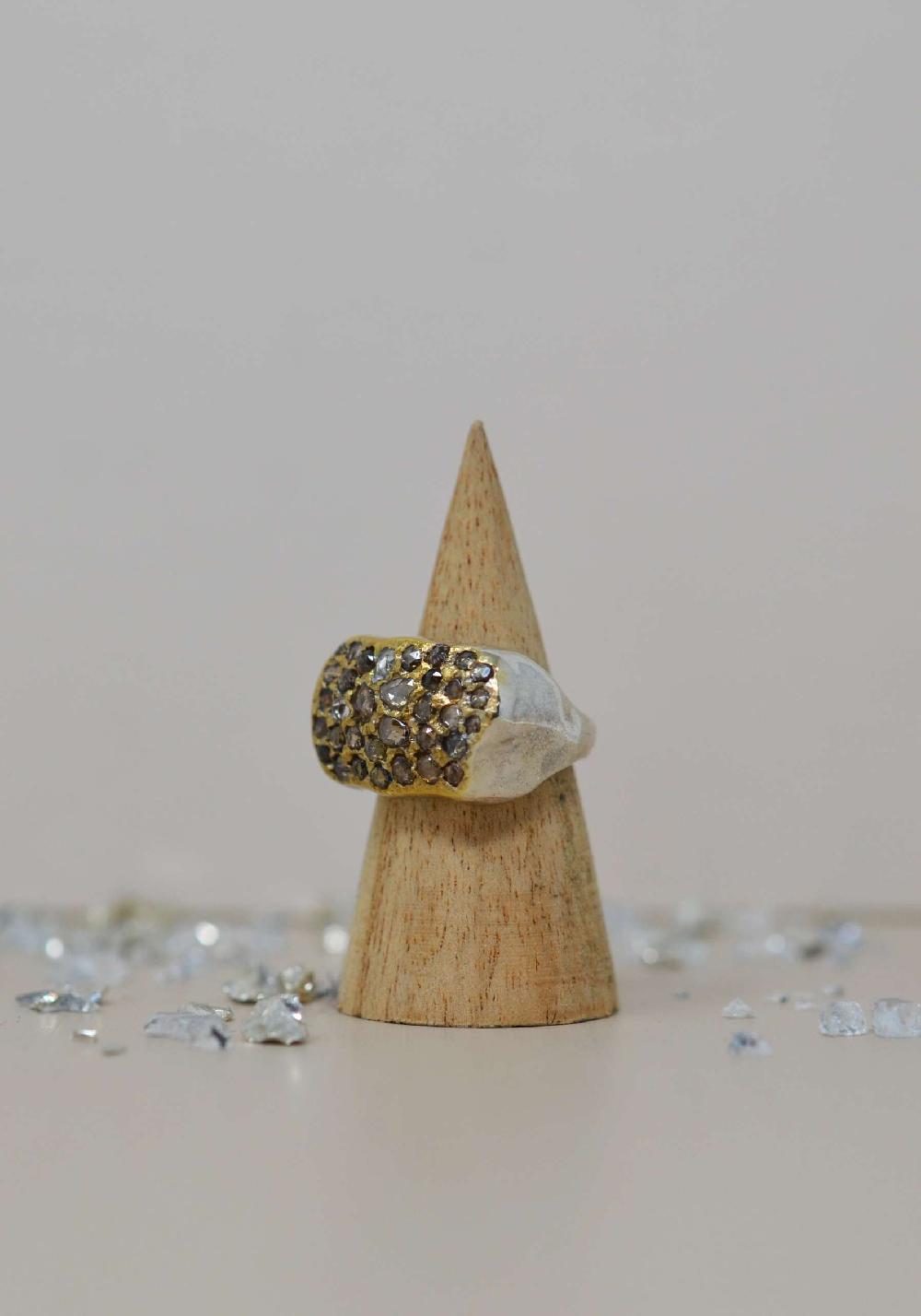 Rose & Lini ROSAMARIA SILVER & GOLD “NASHKA B” BROWN DIAMONDS RING Sconti questo mese