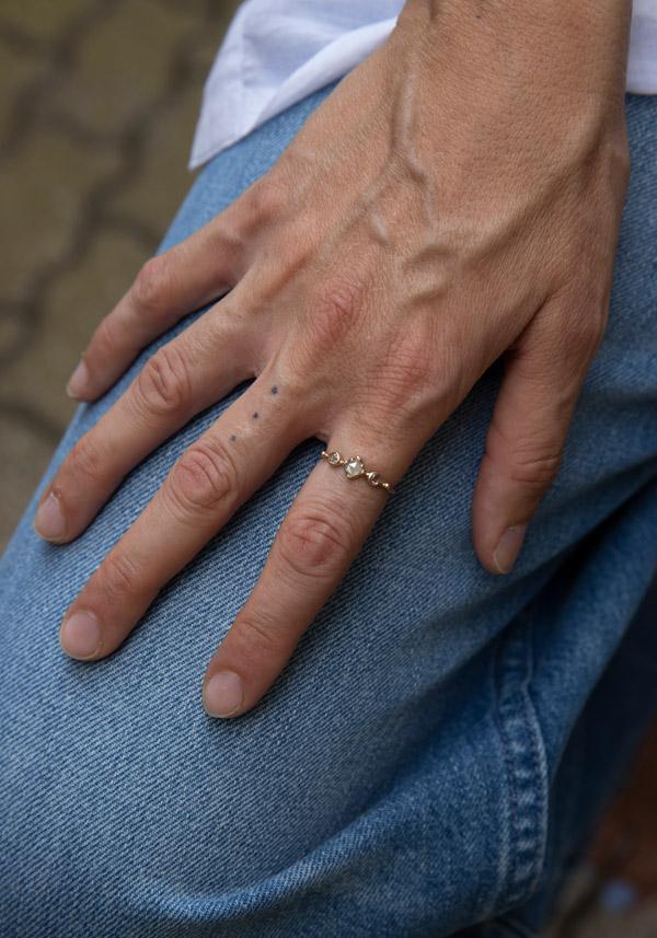 Rose & Lini DORETTE GOLD & PINK CABOCHON “BAGUE SIMPLE” RING Acquista Ora