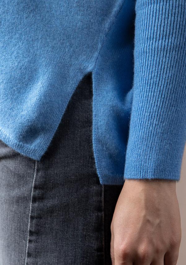 Rose & Lini ABSOLUT CASHMERE “PONCHO CAMILLE” CORNFLOWER Economico