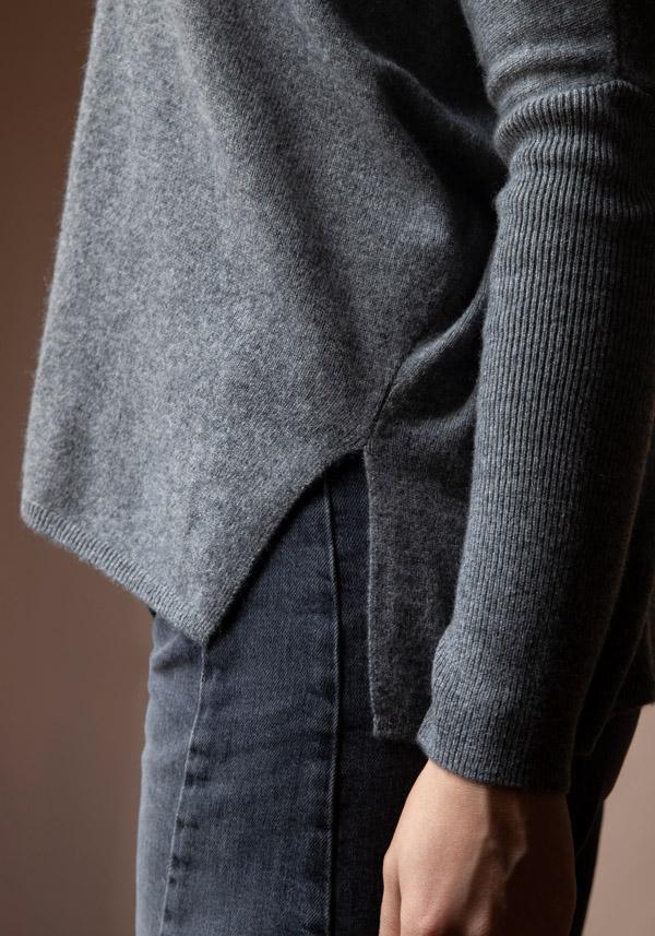 Rose & Lini ABSOLUT CASHMERE “PONCHO CAMILLE” DARK GREY Online