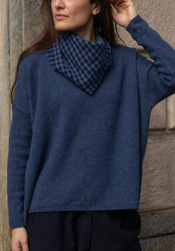 Rose & Lini APUNTOB CASHMERE & ALPACA “PULL 1890” DENIM BLUE Presa