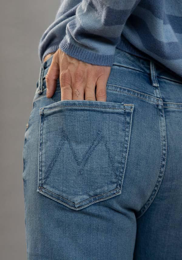 Rose & Lini MOTHER DENIM “THE ROLLER FRAY” DENIM BLUE JEANS Grande vendita