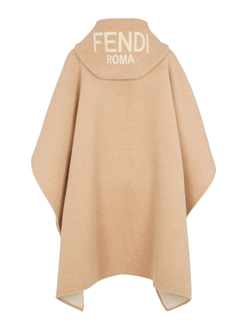 Suitnegozi Poncho Fendi Roma Qualità