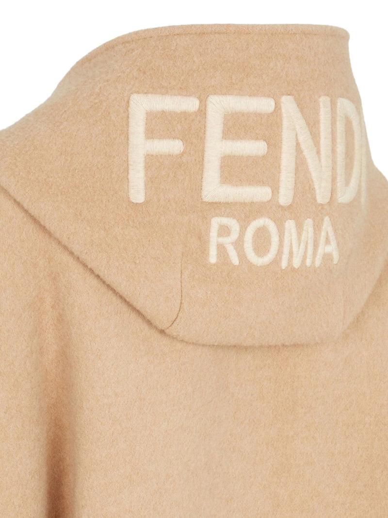 Suitnegozi Poncho Fendi Roma Qualità