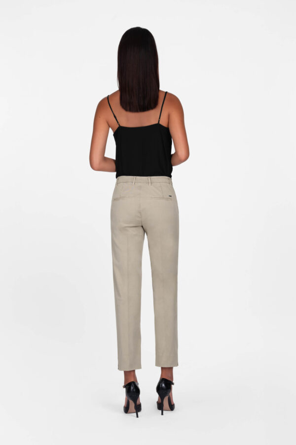 Sartoria Tramarossa PANTALONE ADELE SLIM IN COTONE BEIGE Sottocosto