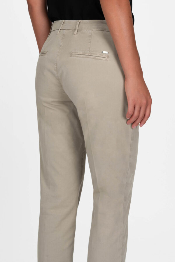 Sartoria Tramarossa PANTALONE ADELE SLIM IN COTONE BEIGE Sottocosto