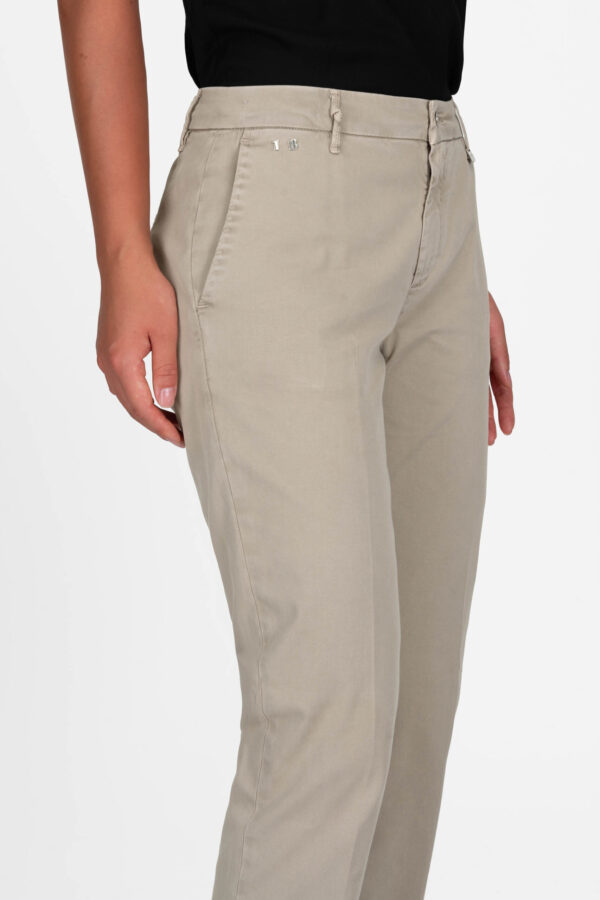 Sartoria Tramarossa PANTALONE ADELE SLIM IN COTONE BEIGE Sottocosto
