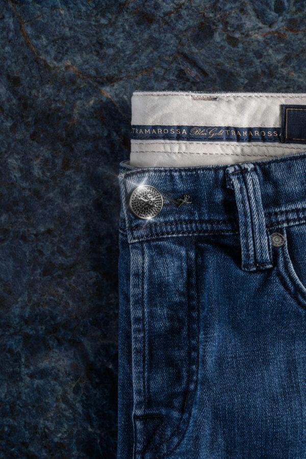 Sartoria Tramarossa JEANS LEONARDO BUTTONS REGULAR IN ZIRCONI NERI BLU MEDIO I Più Venduti