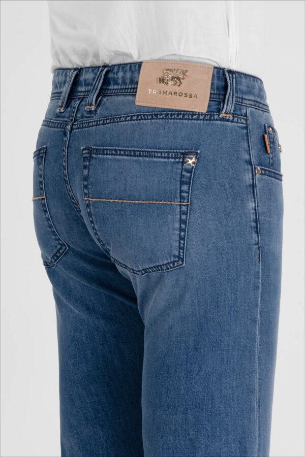 Sartoria Tramarossa JEANS MICHELANGELO ZIP REGULAR IN DENIM SETA BLU MEDIO Presa