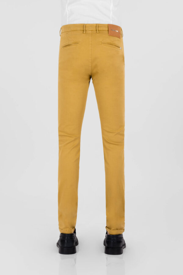 Sartoria Tramarossa PANTALONE LUIS SLIM IN GABARDINA LEGGERA DI COTONE STRETCH GIALLO Fino Al -60%