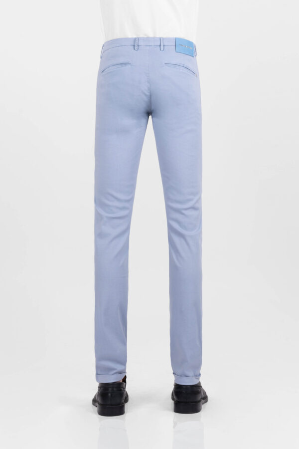 Sartoria Tramarossa PANTALONE LUIS SLIM IN GABARDINA LEGGERA DI COTONE CON STAMPA ESTERNA STRETCH BLU CHIARO Presa