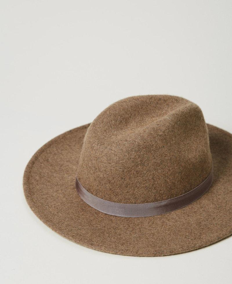 Scee by twin set Cappello in panno con Oval T Negozio