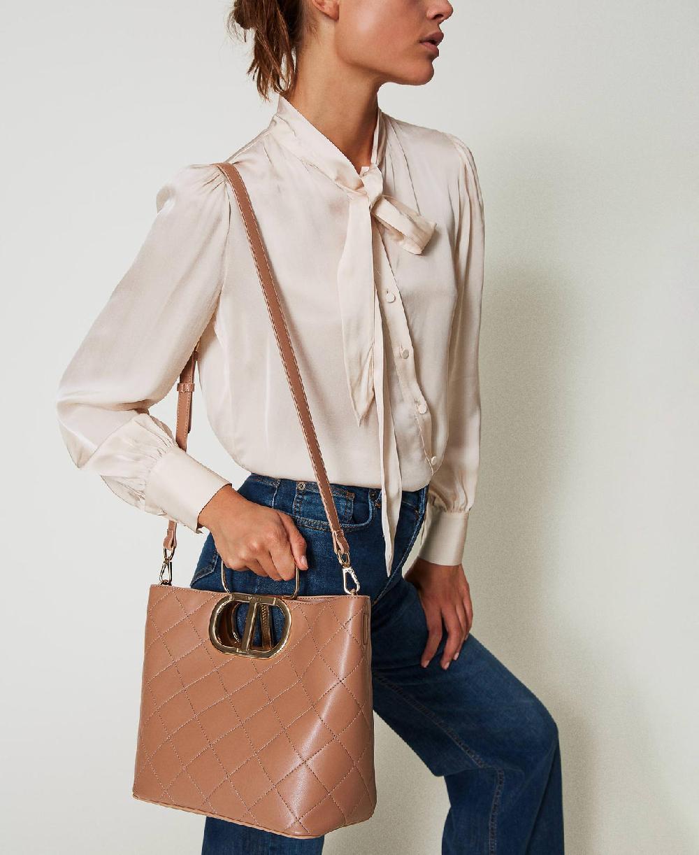 Scee by twin set Borsa shopper 'Lila' trapuntata con manico Oval T